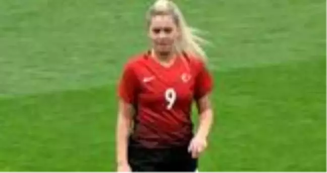 Aycan Yanaç kimdir? Survivor Aycan Yanaç kaç yaşında nereli?