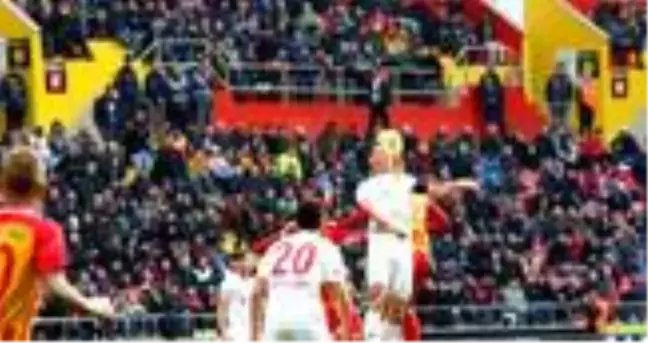 Wilfried Kanga kimdir? Wilfried Kanga kaç yaşında? Wilfried Kanga nereli? Wilfried Kanga hangi takımlarda forma giydi?