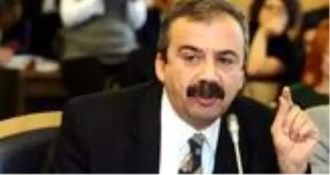 Sırrı Süreyya Önder kimdir? Sırrı Süreyya Önder eğitimi nedir? Sırrı Süreyya Önder nereli? Sırrı Süreyya Önder kaç yaşında?