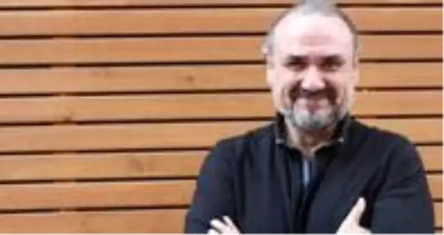 Hakan Aysev kimdir? Hakan Aysev eşi kimdir? Hakan Aysev kaç yaşında ve nereli?