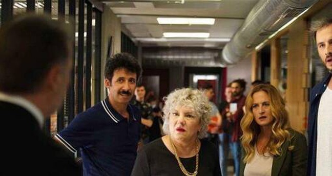 Menajerimi Ara 19. bölüm fragmanı izle! Menajerimi Ara oyuncuları! Menajerimi Ara son bölüm izle!