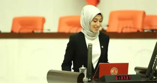 Rümeysa Kadak kimdir? Milletvekili Rümeysa Kadak kaç yaşında, nereli? Rümeysa Kadak hayatı ve biyografisi