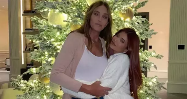 Caitlyn Jenner kimdir? Kardashian ailesinin üyelerinden Caitlyn Jenner kadın mı, erkek mi? Caitlyn Jenner kaç yaşında?