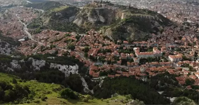 Kütahya nerede? Kütahya konumu, Kütahya gezilecek yerler nereler? Kütahya ilçeleri! Kütahya seramik!