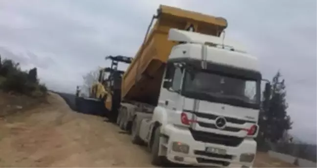 Dilovası Tepecik Köyü'nde yol konforu arttırıldı