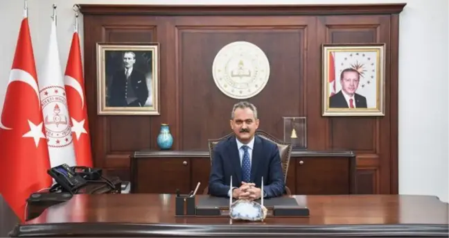 Mahmut Özer kimdir? Mahmut Özer kaç yaşında, nereli? Milli Eğitim Bakanı Mahmut Özer hayatı ve biyografisi!