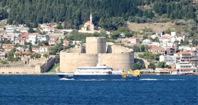 Rus Kurtarma Gemisi Çanakkale Boğazı'ndan Geçti