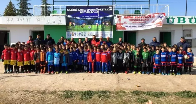 Salihli'de sömestr cup futbol turnuvası düzenlendi