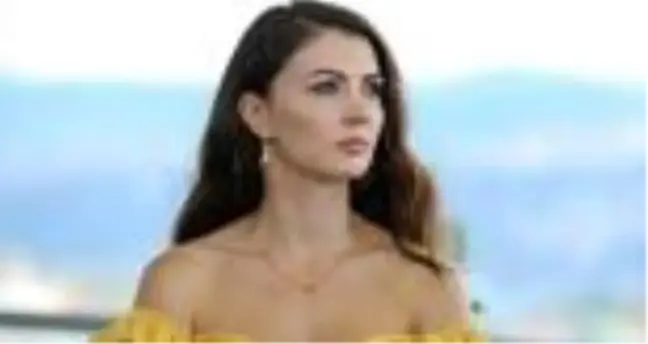 O Ses Türkiye konuğu Burcu Özberk kimdir? Burcu Özberk kaç yaşında, nereli? Burcu Özberk hayatı ve biyografisi