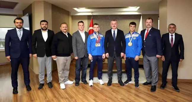 Spor camiası, Başkan Büyükakın'ı ziyaret etti