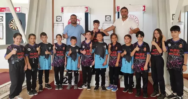 Denizlili dartçılar 600 sporcu arasında dereceyi kaptırmadı