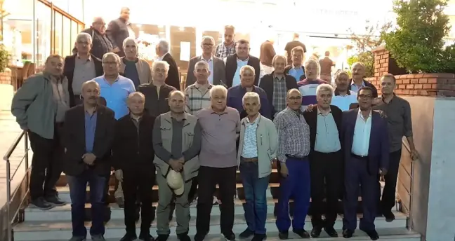 Emekli İşçiler 45 Yıllık Dostluklarını Geleneksel Buluşmalarla Sürdürüyor