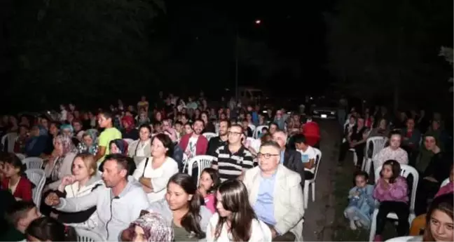 Her Mahallede Bir Eğlence