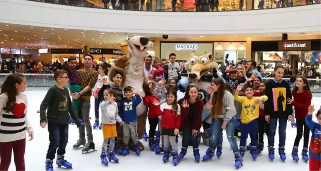 Çocuklar Sid ve Scrat ile Buz Pistinde Buluşacak