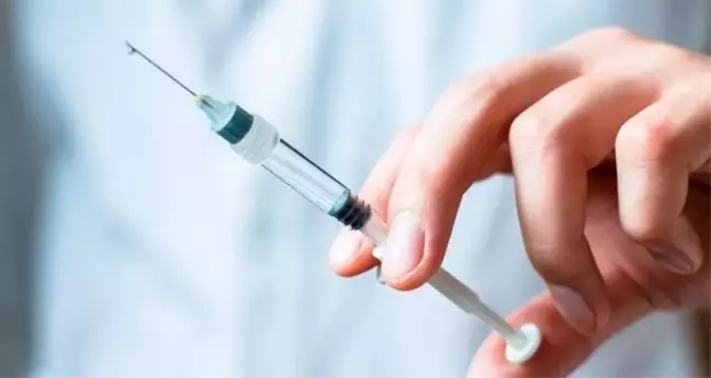ABD'de 16-17 yaş grubu için 3'üncü doz Pfizer/BioNTech aşısına CDC'den onay