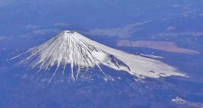 Japon Üniversite Öğrencisi Fuji Dağı'nda İki Kez Kurtarıldı