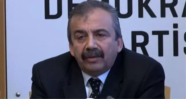 Sırrı Süreyya Önder kimdir? Sırrı Süreyya Önder kaç yaşında öldü, nereli, hangi partili?