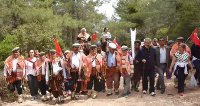 Tarihi Su Yolunda Yörük Göçü Canlandırıldı