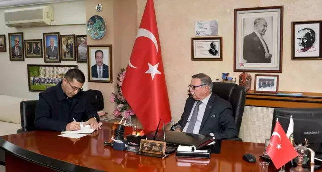 Kuşadası Belediye Başkanı Ömer Günel, Esnaf ve Sanatkarlar Kredi ve Kefalet Kooperatifi ile bir araya geldi