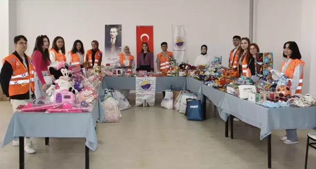 Sinop Üniversitesi Öğrencileri Lösemili Çocuklara Oyuncak Topladı