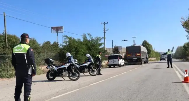 Çankırı'da Trafik Denetimleri: 96 Araç Trafikten Men Edildi