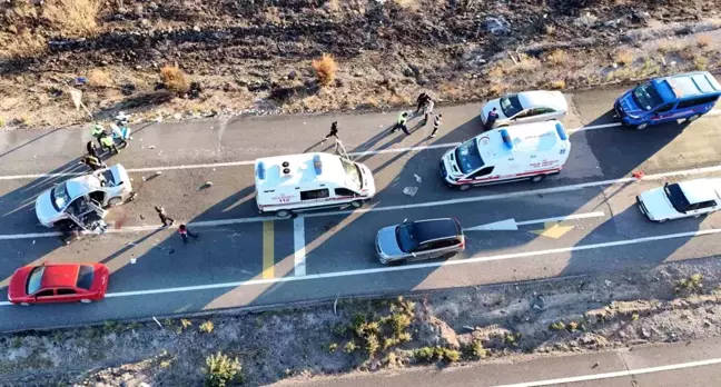 Kırıkkale'de Trafik Kazası: Anne ve Oğlu Hayatını Kaybetti