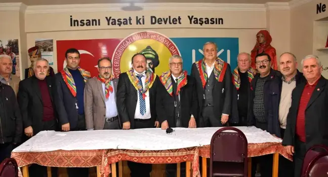 Başkan Bakkalcıoğlu Ertuğrulgazi Derneği'nin Türkü Gecesi'ne katıldı