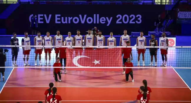 A Milli Erkek Voleybol Takımı Romanya'ya mağlup oldu