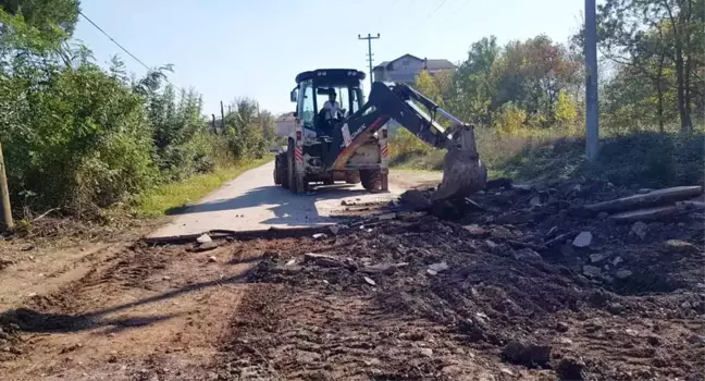 Kartepe Gazi ve Altunhisar caddelerinde üstyapı çalışmalarına başlandı