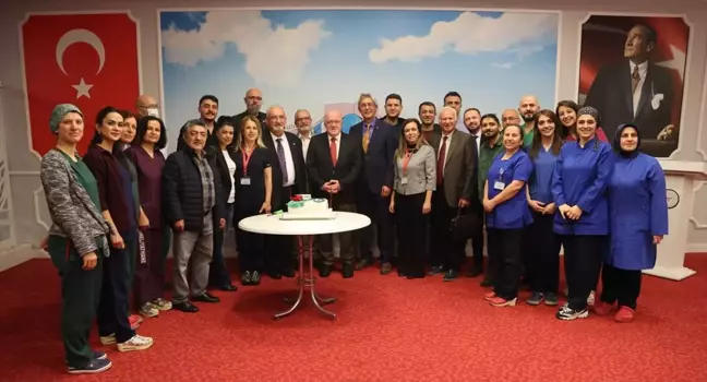 SAMÜ'de 400. Açık Kalp Ameliyatı Kutlandı