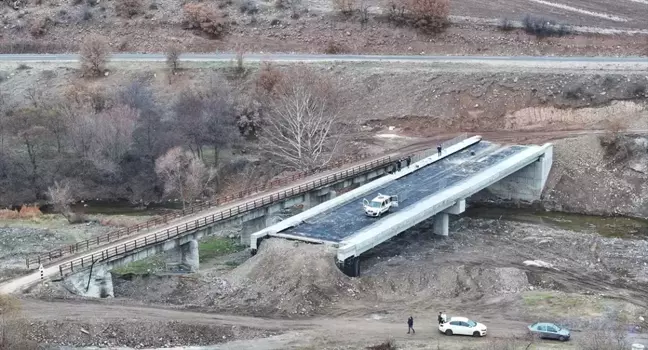 Güdül'de Yeni Köprü İnşaatı Devam Ediyor