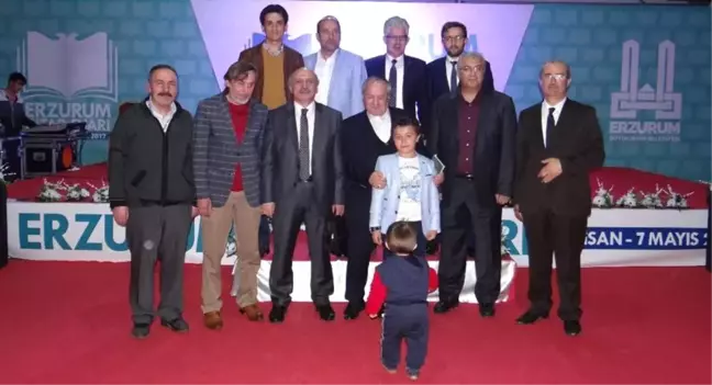 Tyb Erzurum Şubesi'nden Kitap Fuarında Şiir Gecesi