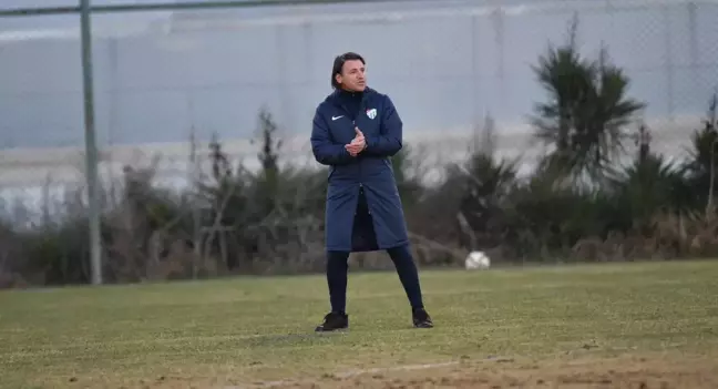 Bursaspor'da Tamer Tuna ile yollar ayrıldı