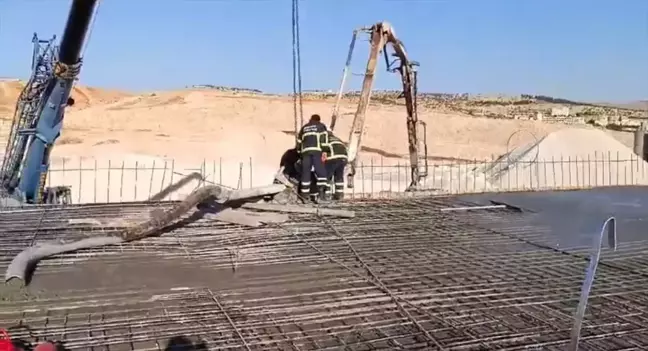 Mardin'de beton pompası kolu kırıldı, işçi hayatını kaybetti