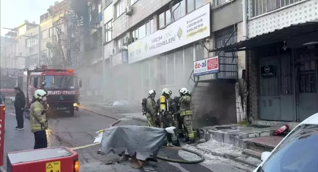 Bayrampaşa'da İplikçi Dükkanında Yangın Çıktı