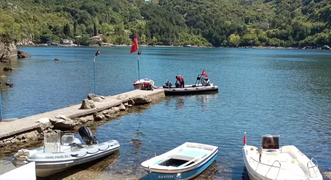 Kastamonu'da teknenin batması sonucu kaybolan kişilerden birinin cesedine ulaşıldı