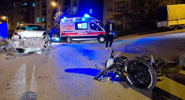 Sinop'ta Otomobil ile Motosiklet Çarpıştı: Bir Yaralı