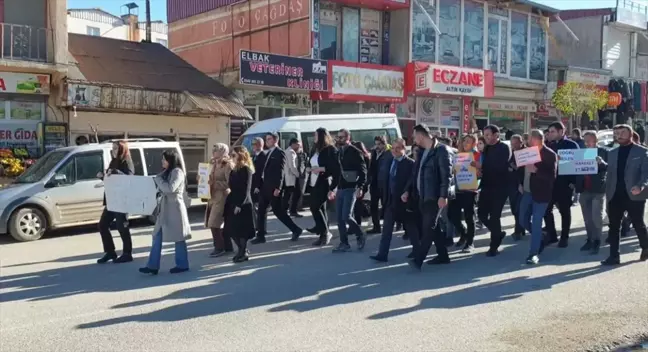 Başkale'de Diyabetle Mücadele İçin Farkındalık Yürüyüşü Düzenlendi