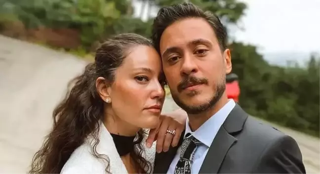 Pelin Akil ve Anıl Altan boşanıyor mu? 'Reklam anlaşmaları yüzünden boşanamıyorlar' iddialarına yanıt gecikmedi!
