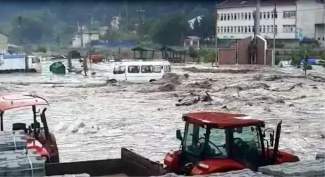 Kastamonu'da şiddetli yağış sele neden oldu (3)- Yeniden