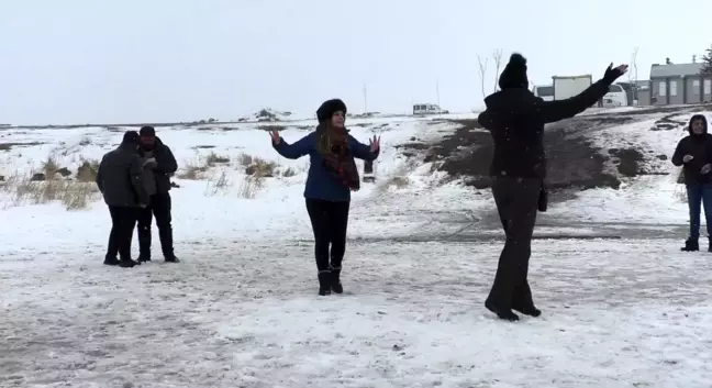 Kars'ta Çıldır Gölü'nde Kafkas Dansı ve Halay Şöleni