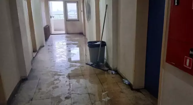 Iğdır'da Üniversite Yurdunu Su Bastı
