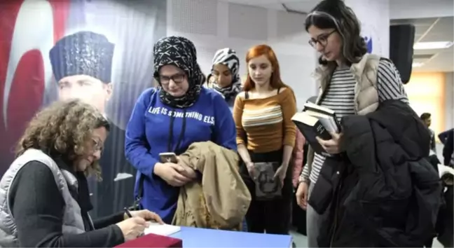 Dumlupınar Üniversitesi'nde Söyleşi ve İmza Günü