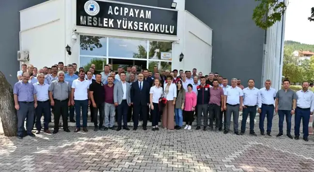 Denizli'de Tarımsal Üretim Planlaması ve Desteklemeler Hakkında Bilgilendirme Toplantısı Gerçekleştirildi