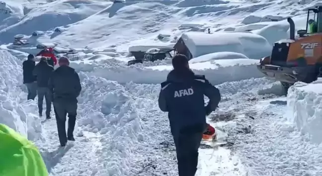 Artvin'de Kar Yağışı Nedeniyle Mahsur Kalan 5 Kişi Kurtarıldı