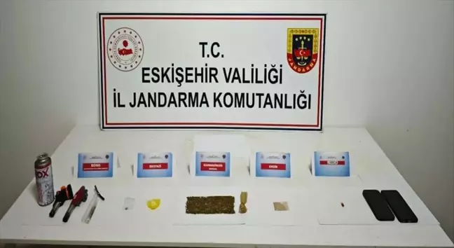 Eskişehir'de Uyuşturucu Operasyonu: 2 Zanlı Gözaltında