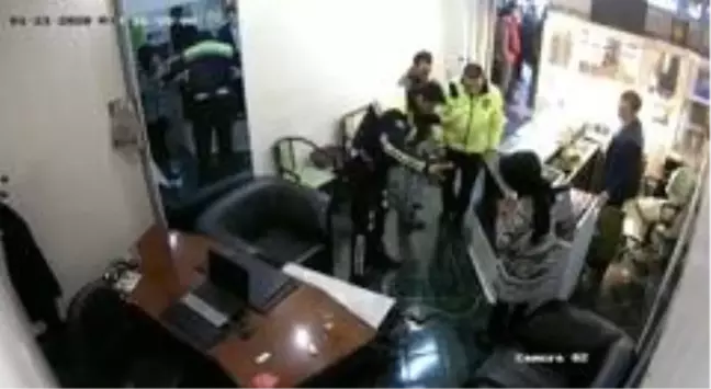 Annesinin çarşafıyla kuyumcuyu soymak isteyen zanlıya 7,5 yıl hapis