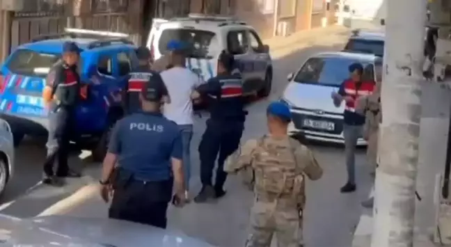 İzmir ve Manisa'da 'Işıkkent Çetesi' operasyonu: 10 şüpheli gözaltına alındı