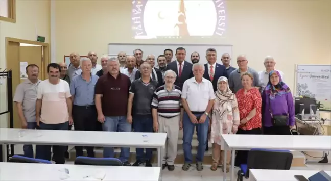 Kütahya'da 3. Yaş Üniversitesi Açıldı