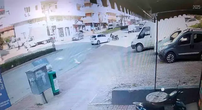 Manavgat'ta Motosiklet Kazası: Kasksız Sürücü Ölümden Döndü